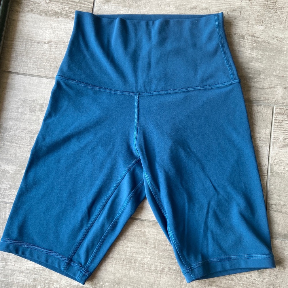 Lululemon align shorts 8”